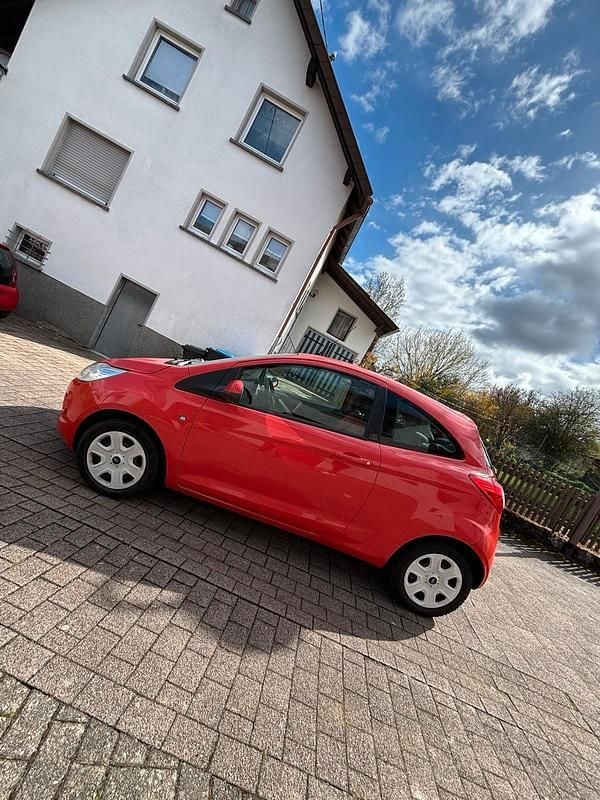 Gebraucht Ford Ka 69 PS (50 kW) 2009 Rot Kleinwagen