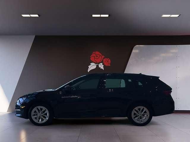 Gebraucht Skoda Octavia Selection 150 PS (110 kW) 2024 Schwarzmagic perleffekt Kombi