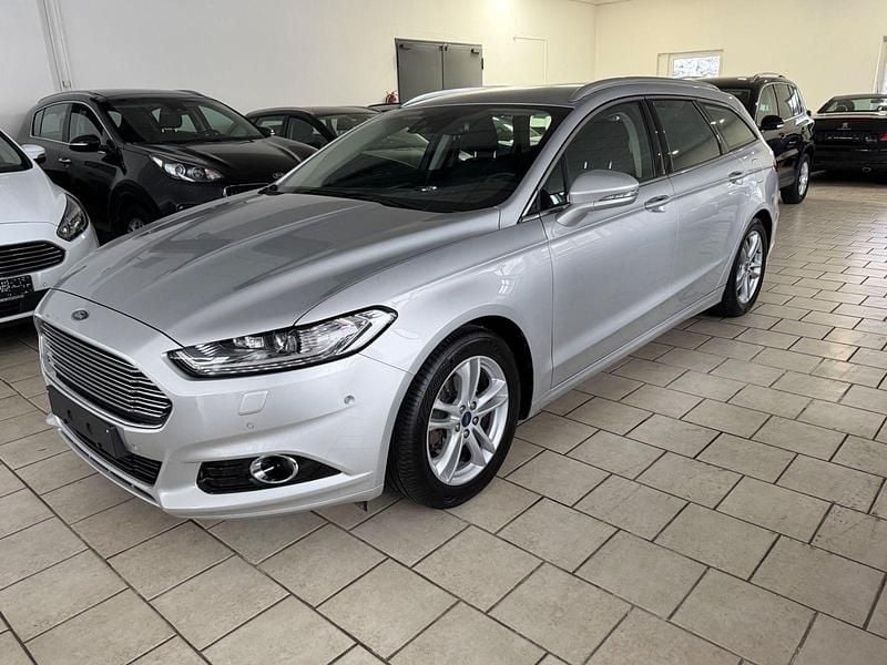 Gebraucht Ford Mondeo Titanium 160 PS (117 kW) 2017 Silber Kombi