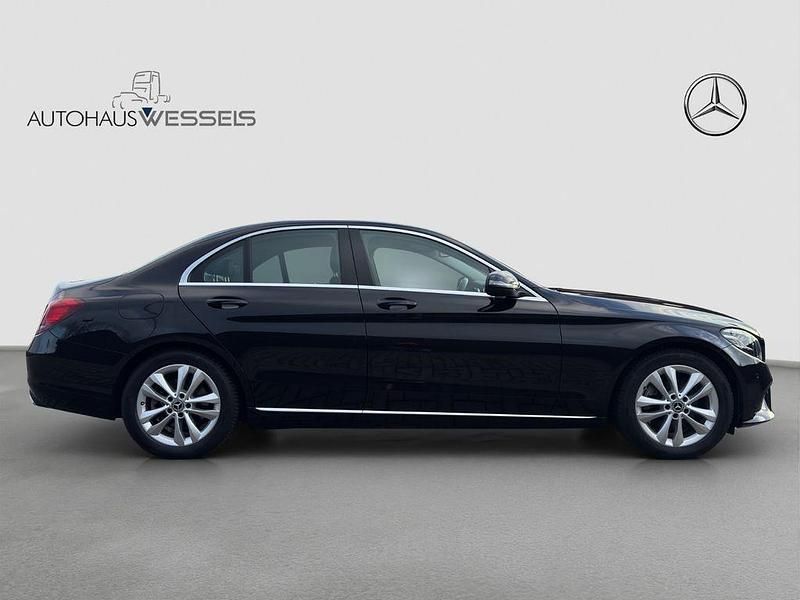 Gebraucht Mercedes C200 Avantgarde 160 PS (117 kW) 2019 Schwarz Limousine