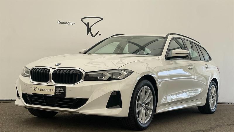 Alpinweiss Gebraucht 2024 BMW 318 Shadowline Kombi | 32.499 € (Guter Preis) - Bild 1/4