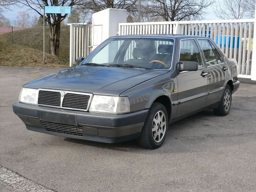 Gebraucht Lancia Thema 118 PS (86 kW) 1987 Grau Limousine