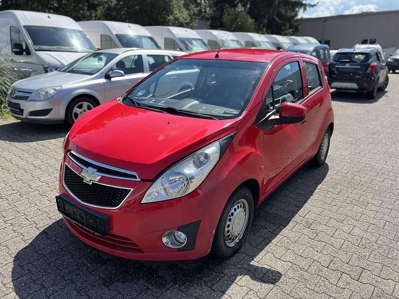 Super red Gebraucht 2011 Chevrolet Spark LS Kleinwagen | 2.299 € (Fairer Preis) - Bild 1/4