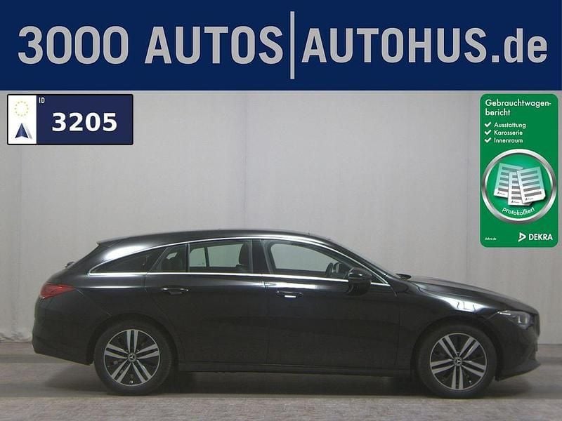 Schwarz Gebraucht 2021 Mercedes CLA200 Shooting Brake Progressive Kombi | 17.480 € (Guter Preis) - Bild 1/4