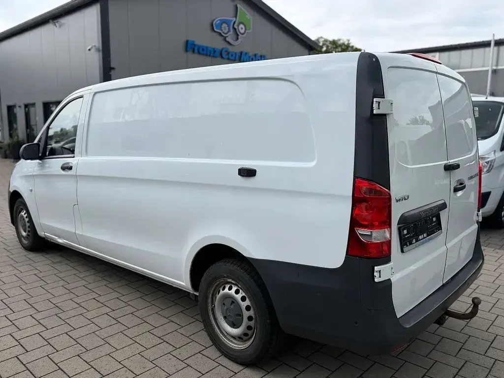 Używany Mercedes Vito 114 KM (83 kW) 2016 Biały Van