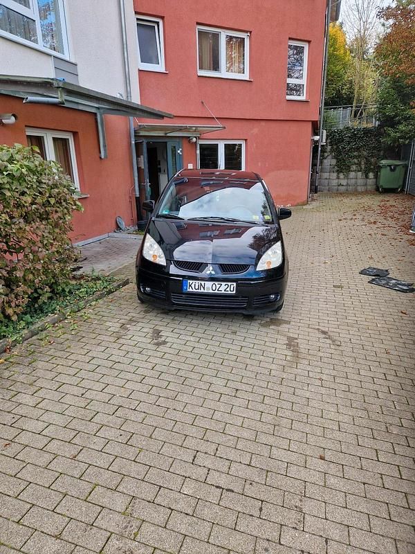 Schwarz Gebraucht 2005 Mitsubishi Colt Kleinwagen | 2.700 € (Teuer) - Bild 1/4