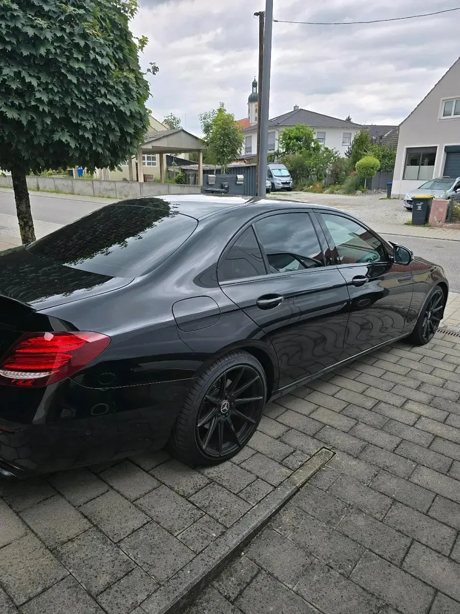 Gebraucht Mercedes 220 194 PS (142 kW) 2019 Schwarz Limousine