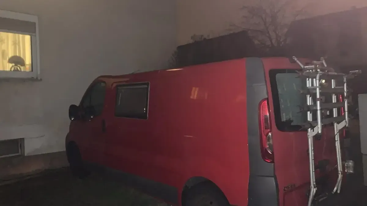 Używany Opel Vivaro 2007 Czerwony Minivan