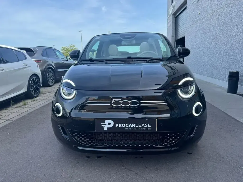 Gebraucht Fiat 500e La Prima 86 kW (118 PS) 2022 Schwarz Cabrio