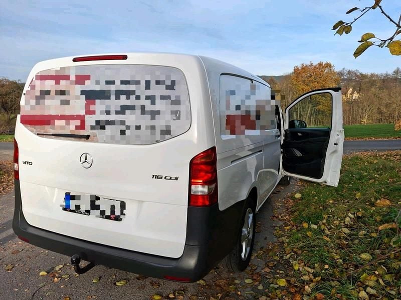 Weiß Gebraucht 2016 Mercedes Vito Van | 12.800 € - Bild 1/4