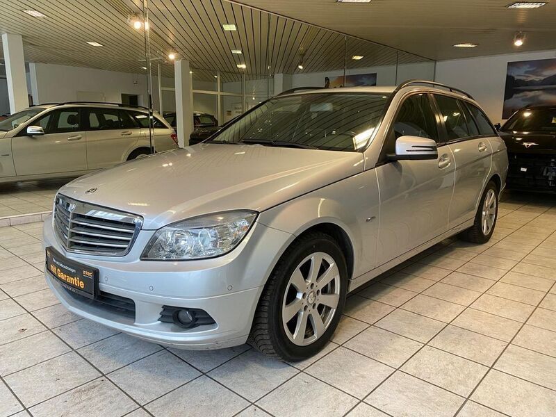 Silber Gebraucht 2010 Mercedes C220 Limousine | 7.950 € (Fairer Preis) - Bild 1/4