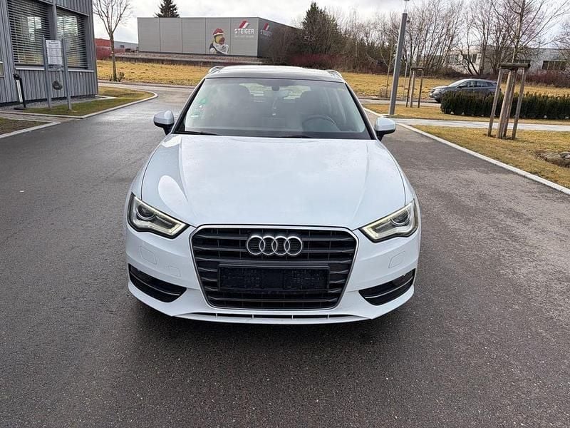 Gebraucht Audi A3 Ambition 150 PS (110 kW) 2015 Weiß Limousine