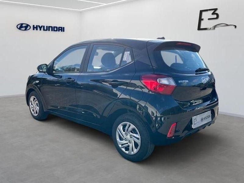 Gebraucht Hyundai i10 Select 63 PS (46 kW) 2025 Schwarz Kleinwagen