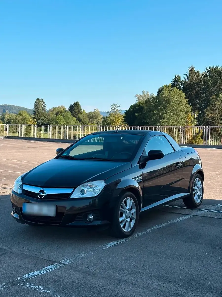 Gebraucht Opel Tigra 90 PS (66 kW) 2006 Schwarz Cabrio