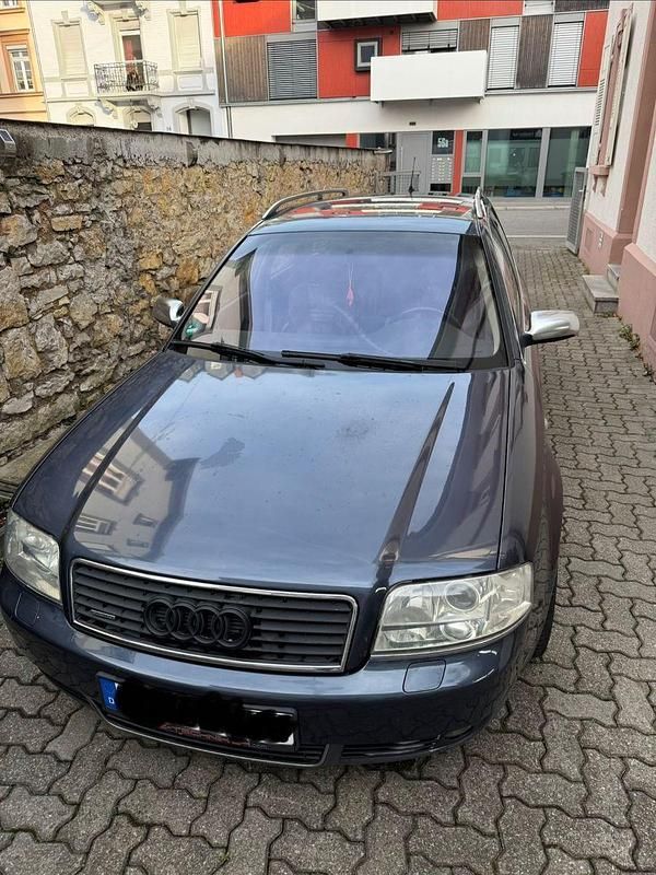 Blau Gebraucht 2001 Audi A6 Basis Kombi | 3.000 € (Fairer Preis) - Bild 1/4
