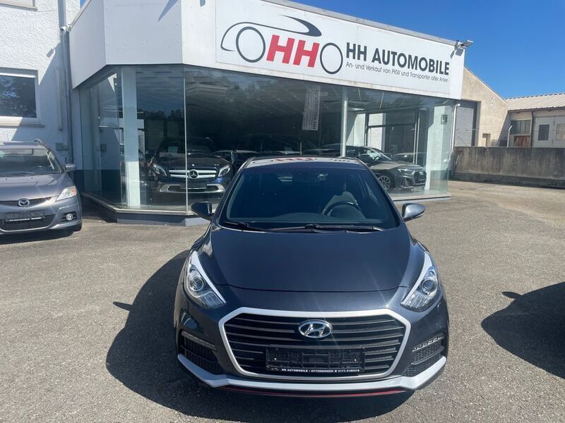 Schwarz Gebraucht 2016 Hyundai i30 Turbo Coupé | 12.990 € (Teuer) - Bild 1/4