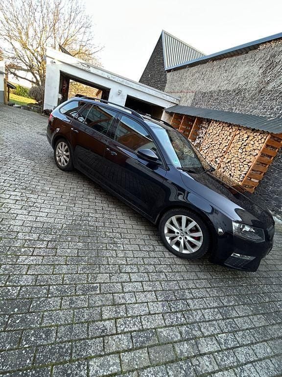 Gebraucht Skoda Octavia RS 184 PS (135 kW) 2017 Schwarz Kombi