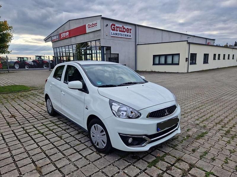 Weiß Gebraucht 2019 Mitsubishi Space Star Limousine | 7.400 € (Fairer Preis) - Bild 1/4