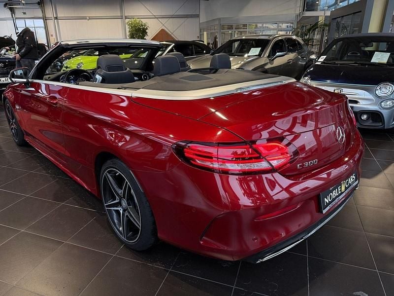 Gebraucht Mercedes C300 AMG line 258 PS (189 kW) 2019 Designo hyazinthrot metallic (metallic) Cabrio