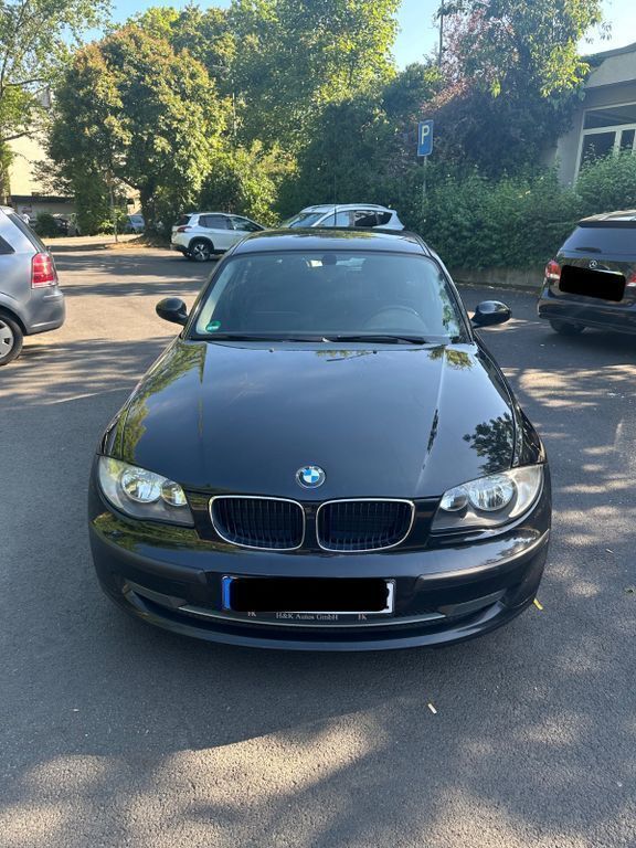 Schwarz Gebraucht 2008 BMW 116 Kleinwagen | 2.800 € (Guter Preis) - Bild 1/4
