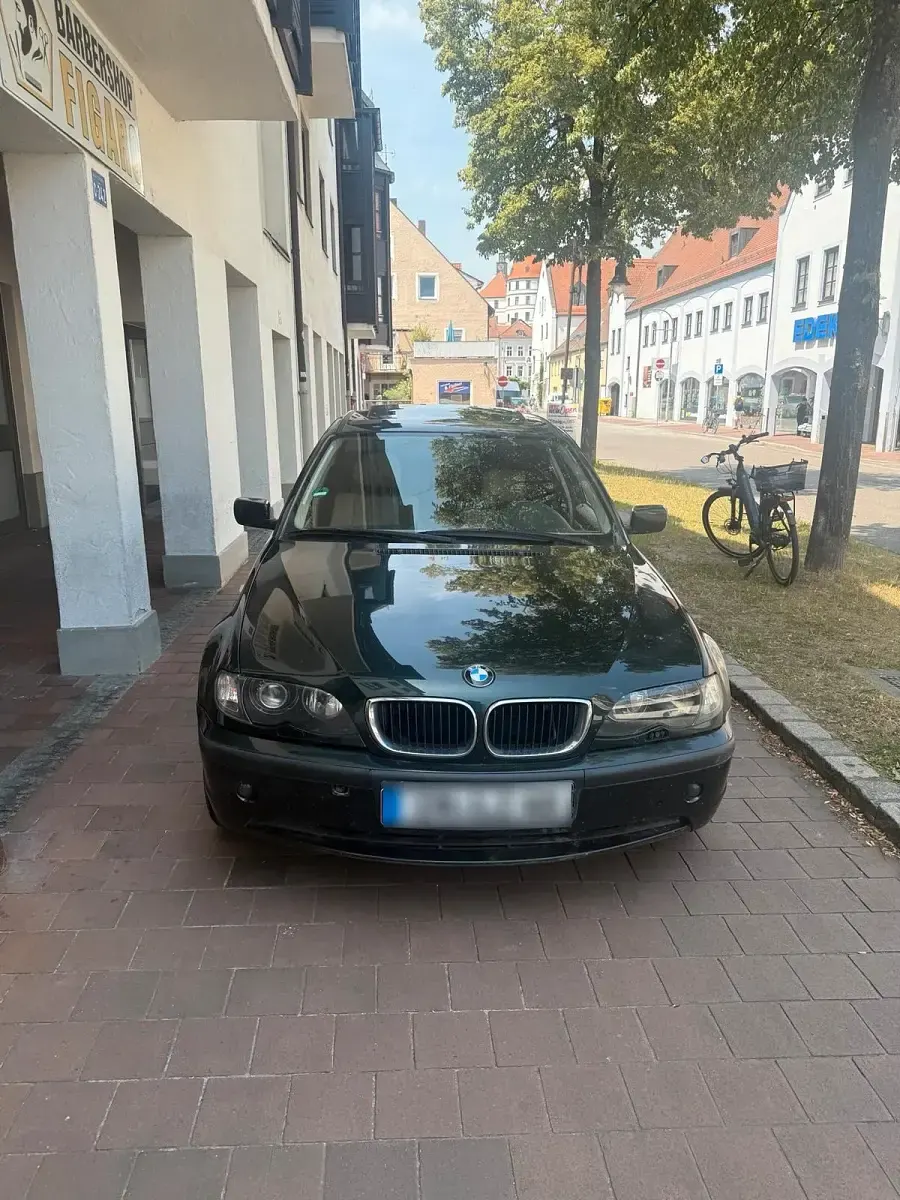 Gebraucht BMW 320 150 PS (110 kW) 2003 Grün Limousine