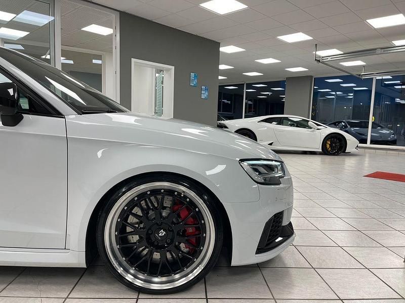 Gebraucht Audi RS3 Ambiente 400 PS (294 kW) 2018 Weiß Limousine