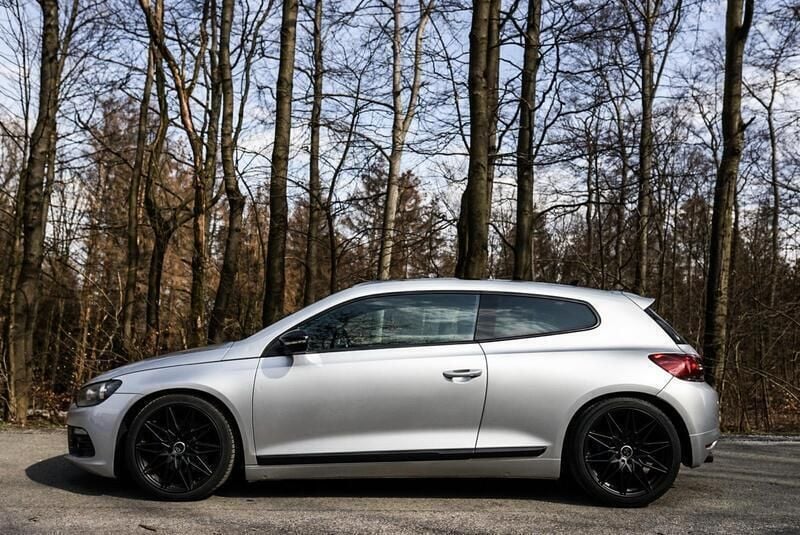 Silber Gebraucht 2011 VW Scirocco Edition Coupé | 6.400 € (Guter Preis) - Bild 1/4