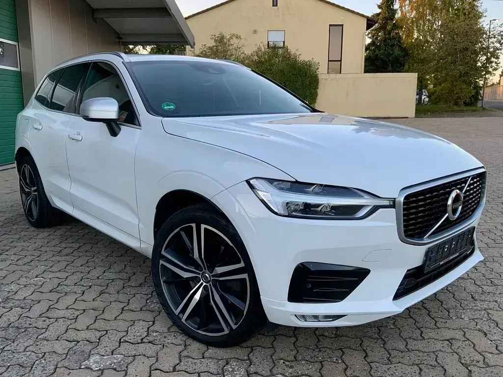 Gebraucht Volvo XC60 R-Design 235 PS (172 kW) 2018 Weiß SUV