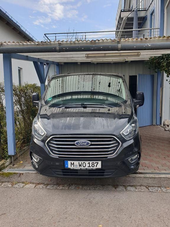 Schwarz Gebraucht 2020 Ford Tourneo Titanium Van / Kleinbus | 28.500 € (Etwas zu teuer) - Bild 1/4