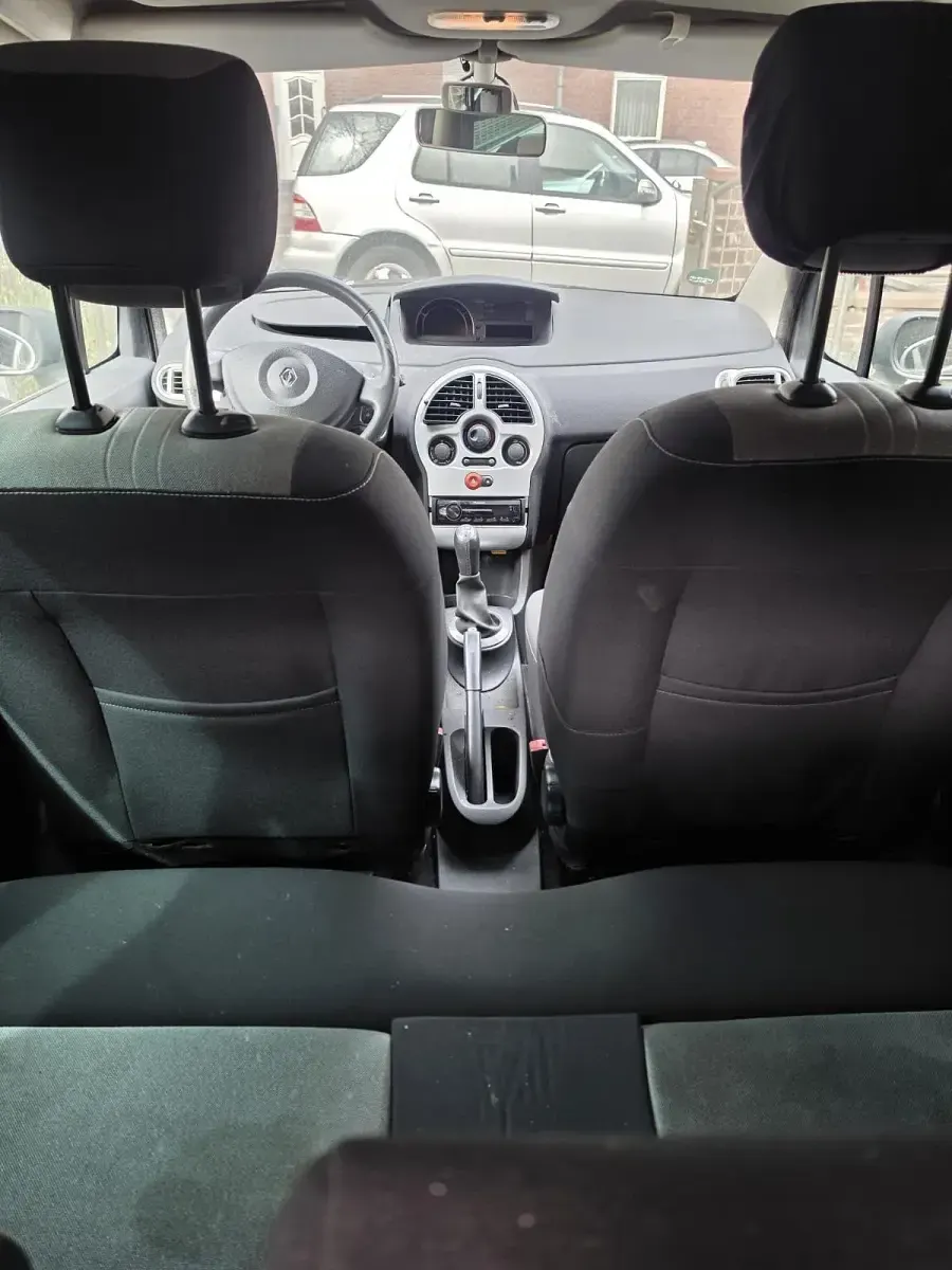 Usata Renault Modus 70 CV (51 kW) 2007 Nero Monovolume
