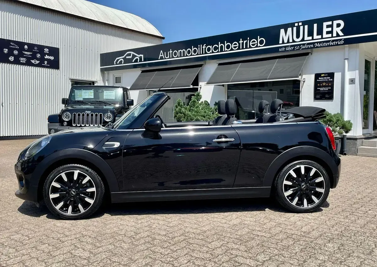 Gebraucht Mini One Cabriolet 102 PS (75 kW) 2019 Schwarz Cabrio