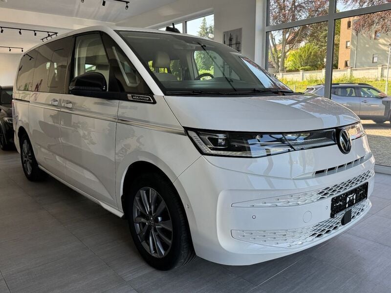 Candyweiß Gebraucht 2023 VW T7 Style Van | 49.900 € - Bild 1/4