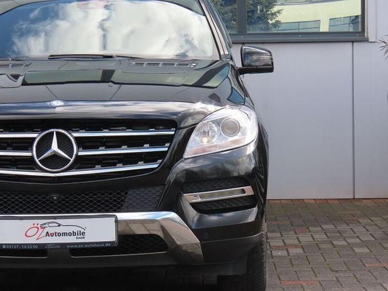 Gebraucht Mercedes ML350 258 PS (189 kW) 2015 Schwarz SUV
