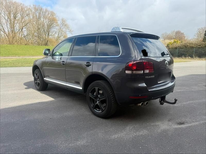 Gebraucht VW Touareg 225 PS (165 kW) 2008 Grau SUV
