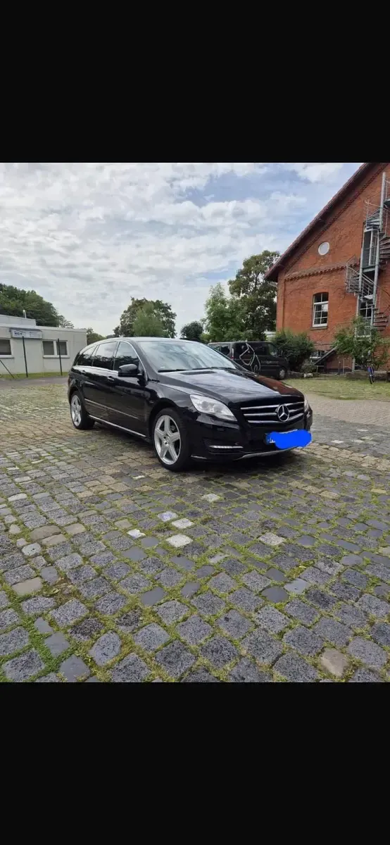 Używany Mercedes R350 265 KM (194 kW) 2011 Czarny Minivan