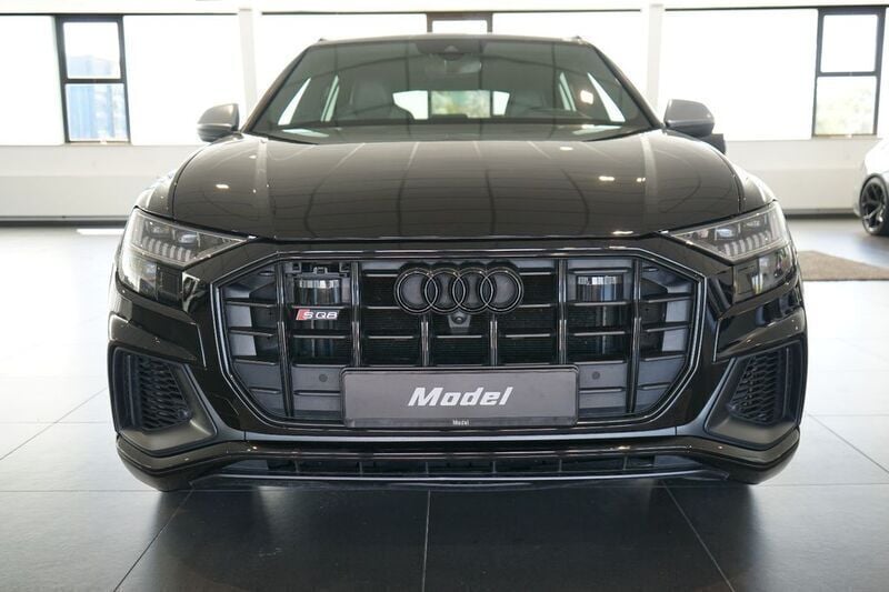 Gebraucht Audi SQ8 Design 435 PS (319 kW) 2020 Schwarz SUV