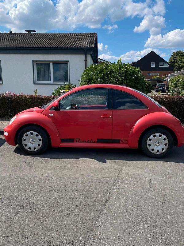 Rot Gebraucht 1999 VW Beetle Kleinwagen | 1.800 € (Guter Preis) - Bild 1/4