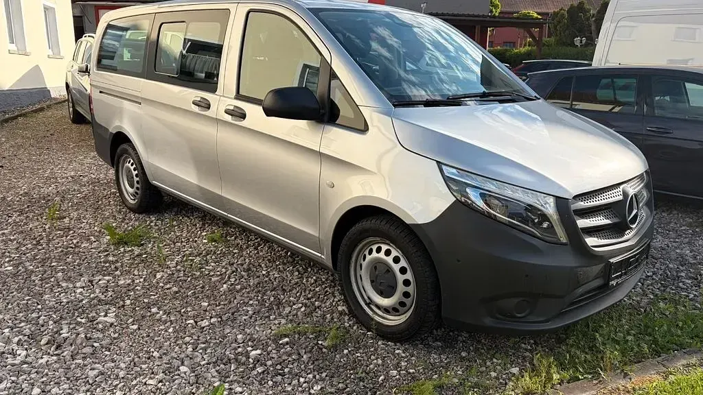 Gebraucht Mercedes Vito 190 PS (139 kW) 2021 Brillantsilber Van