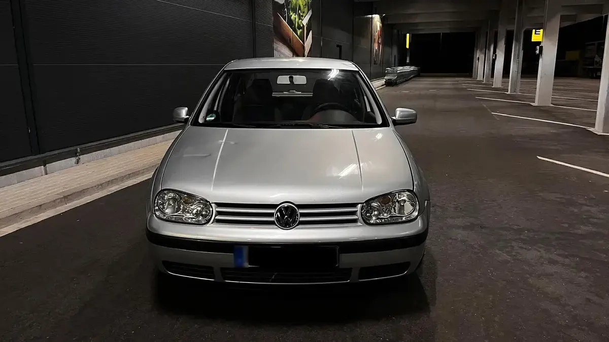 Gebraucht VW Golf IV 116 PS (85 kW) 2001 Silber Kleinwagen