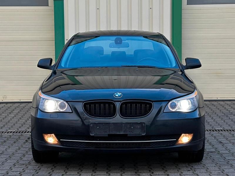 Usata BMW 520 177 CV (130 kW) 2009 Nero Berlina