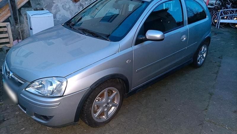Gebraucht Opel Corsa 60 PS (44 kW) 2006 Silber Kleinwagen