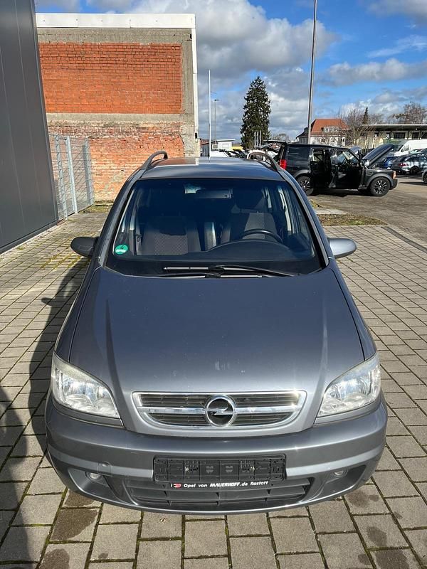 Gebraucht Opel Zafira 125 PS (91 kW) 2005 Grau Van / Kleinbus
