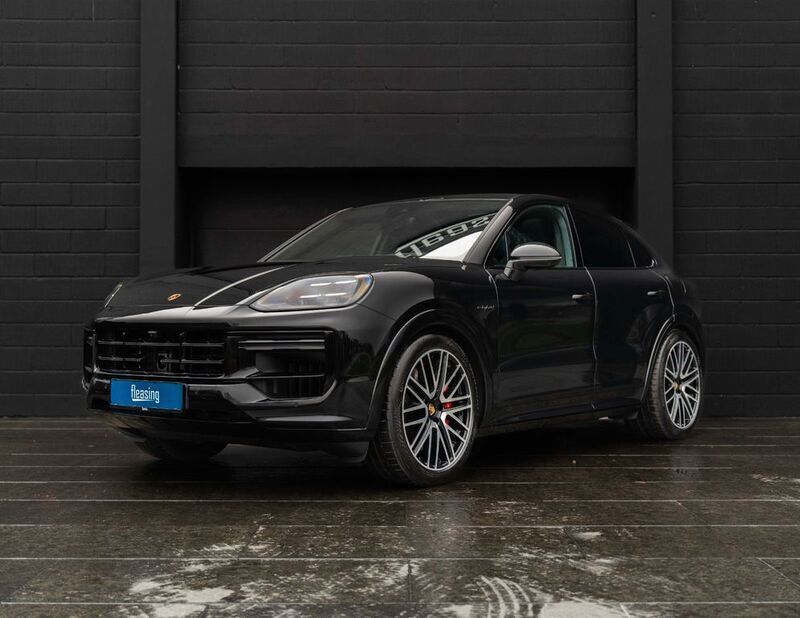 Schwarz Neu 2024 Porsche Cayenne Turbo E-Hybrid SUV | 188.483 € (Superpreis) - Bild 1/4