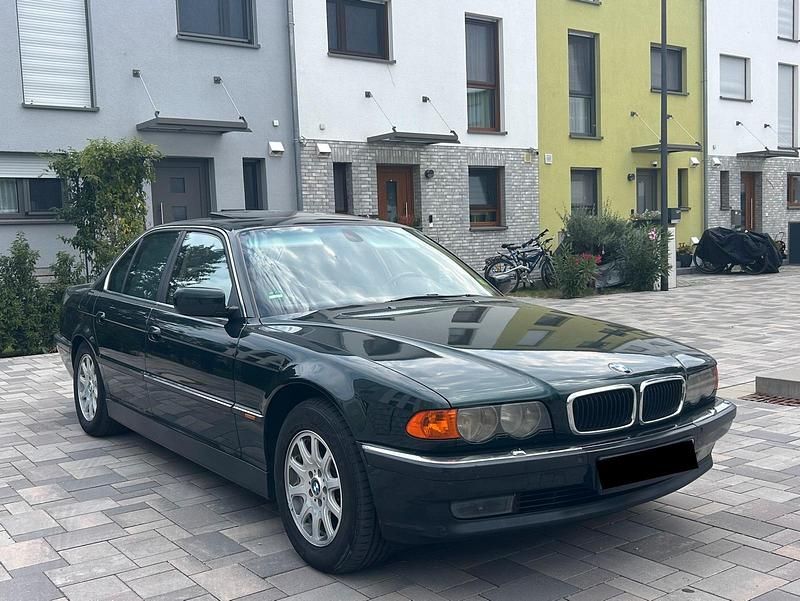 Grün Gebraucht 2000 BMW 728 Limousine | 4.500 € (Fairer Preis) - Bild 1/4
