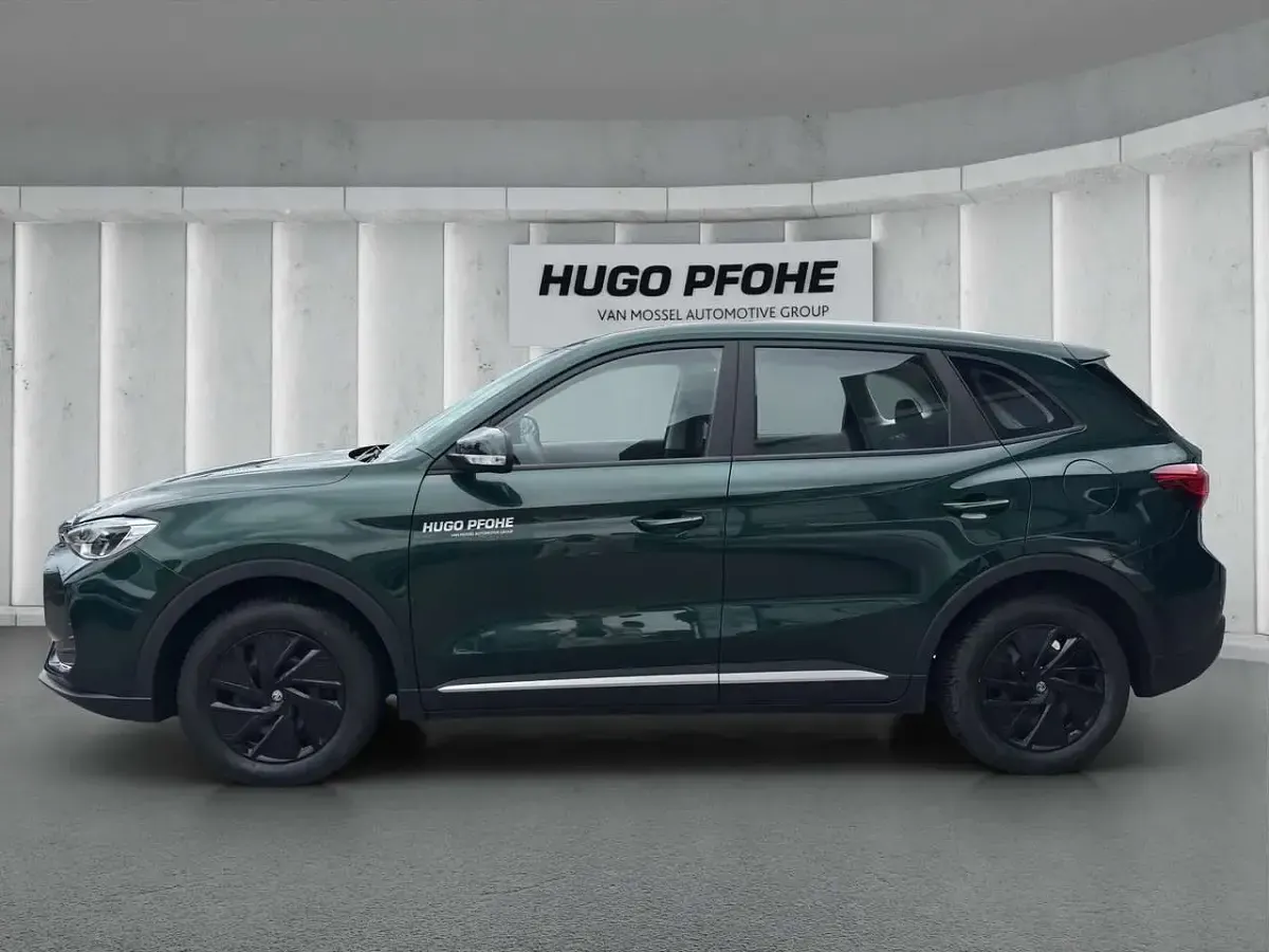 Gebraucht MG ZS 116 PS (85 kW) 2025 Emerald green metallic SUV