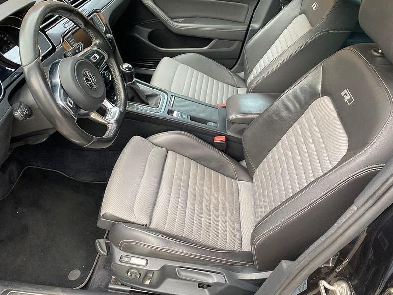 Gebraucht VW Passat 150 PS (110 kW) 2016 Schwarz Kombi