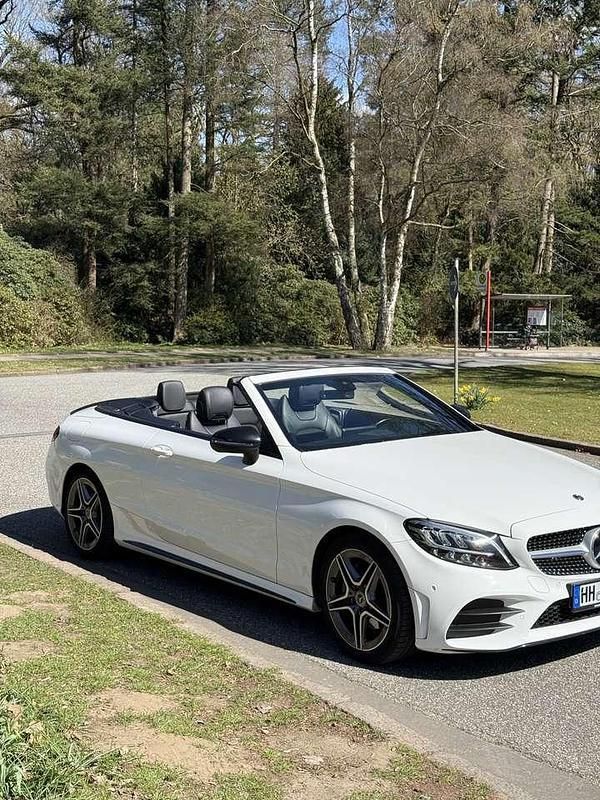 Weiß Gebraucht 2018 Mercedes C220 Cabrio | 26.500 € (Guter Preis) - Bild 1/4