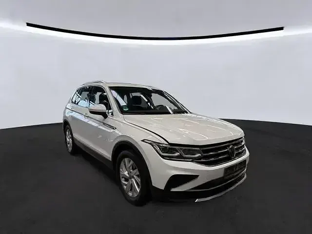 Używany VW Tiguan Elegance 150 KM (110 kW) 2023 Biały SUV