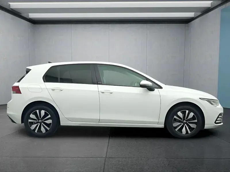 Gebraucht VW Golf VIII 110 PS (80 kW) 2024 Weiß Kleinwagen