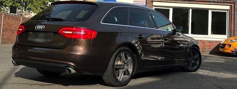 Gebraucht Audi A4 S-Line 170 PS (125 kW) 2012 Braun Kombi